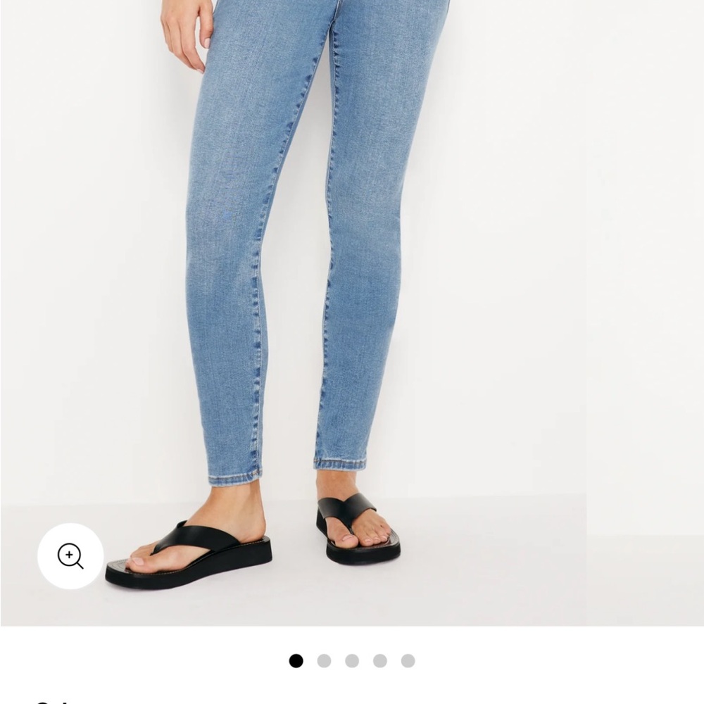 Good American Light Blue Skinny Jeans